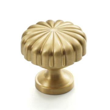 Flora Furniture Knob in Brass - Gold